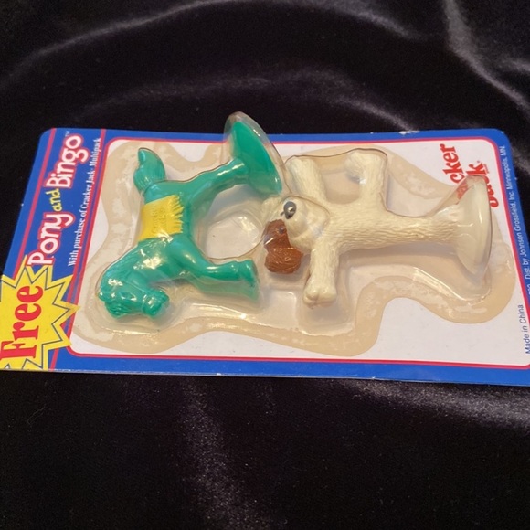 Vintage original Cracker Jack toy - Pony and Bingo suction gum toys - Picture 4 of 6